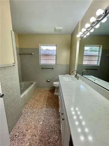 $2,275 | 502 Evergreen Drive, Corpus Christi, TX 78412