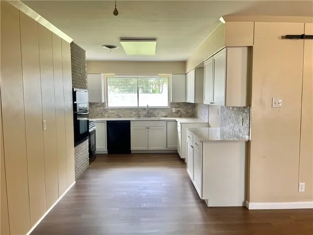 $2,275 | 502 Evergreen Drive, Corpus Christi, TX 78412