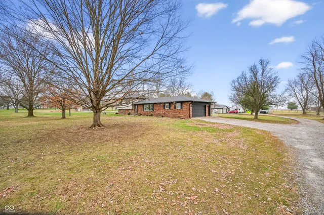 $475,000 | 2648 West State Road 144, Franklin, IN 46131