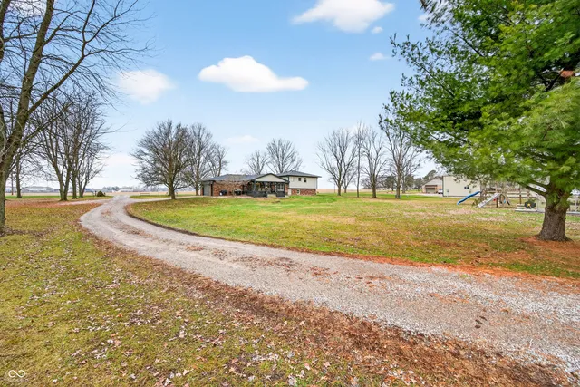 $475,000 | 2648 West State Road 144, Franklin, IN 46131