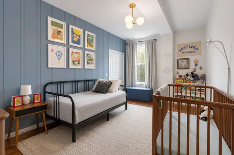 $554,500 | 2040 West Belmont Avenue, Unit 302, Chicago, IL 60618