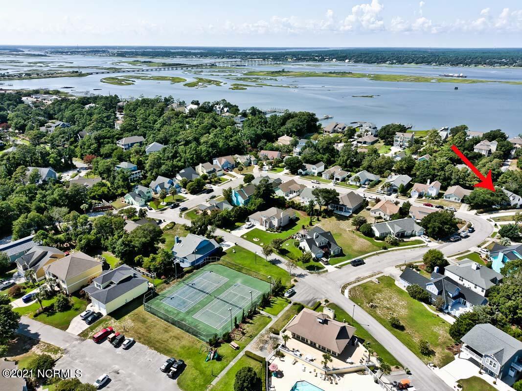 416 Emerald Circle Emerald Isle, NC 28594 - Photo 18 of 50 Aerial tennis
