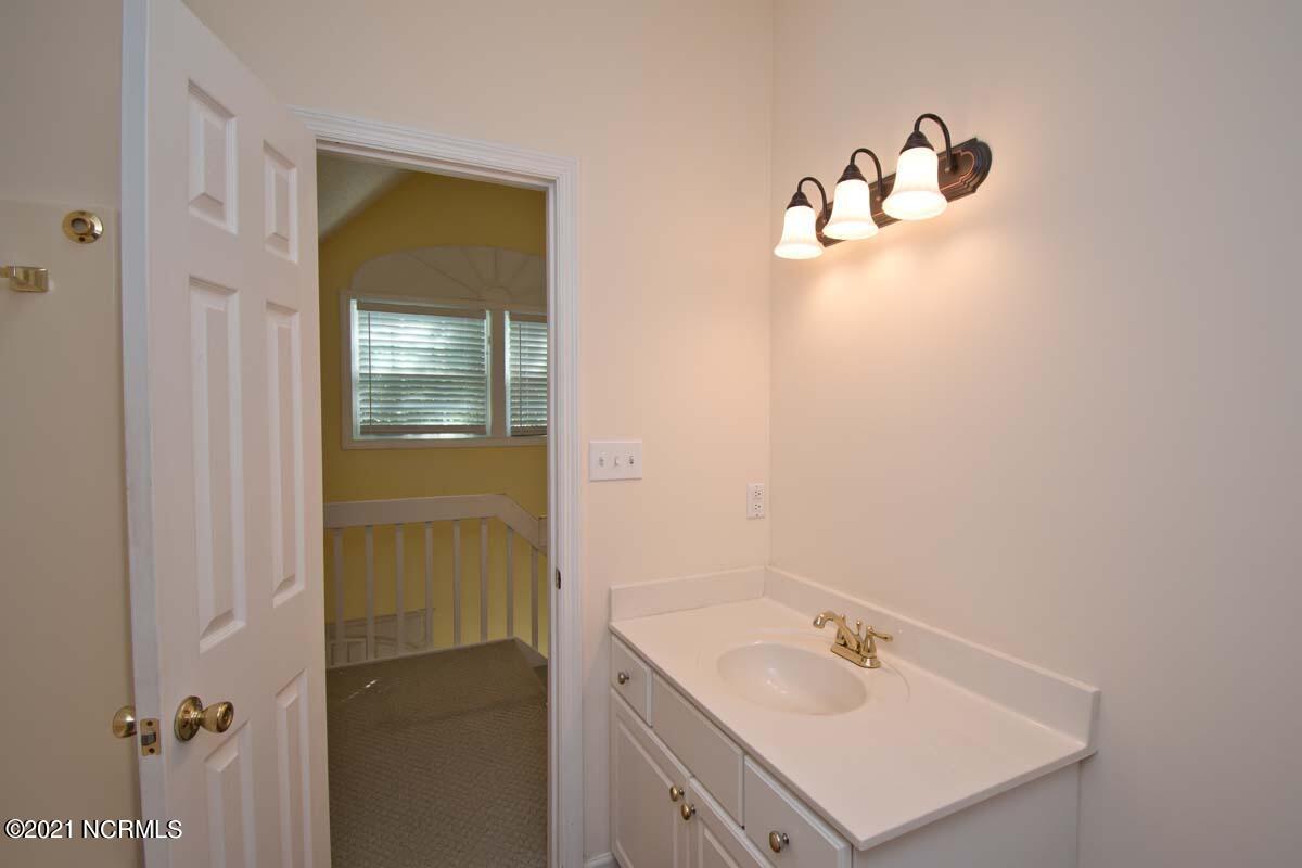 416 Emerald Circle Emerald Isle, NC 28594 - Photo 34 of 50 hall bath to hall