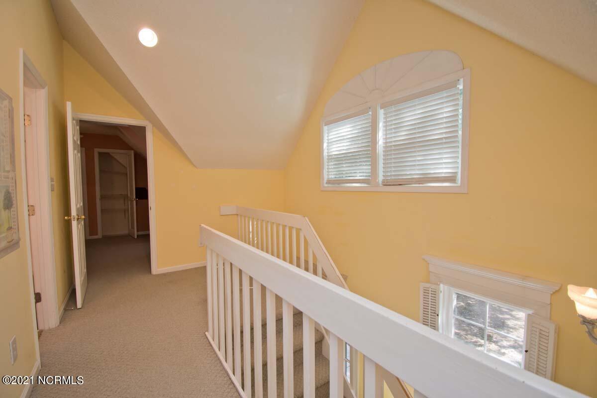 416 Emerald Circle Emerald Isle, NC 28594 - Photo 46 of 50 2nd floor hall