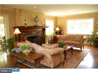 217 Hilldale Road Villanova, PA 19085 - Photo 2 of 12 Living Room