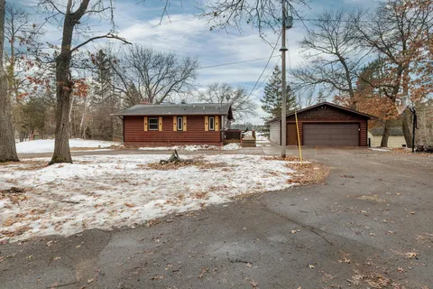 $600,000 | 26905 Pelican Beach Road, Merrifield, MN 56465