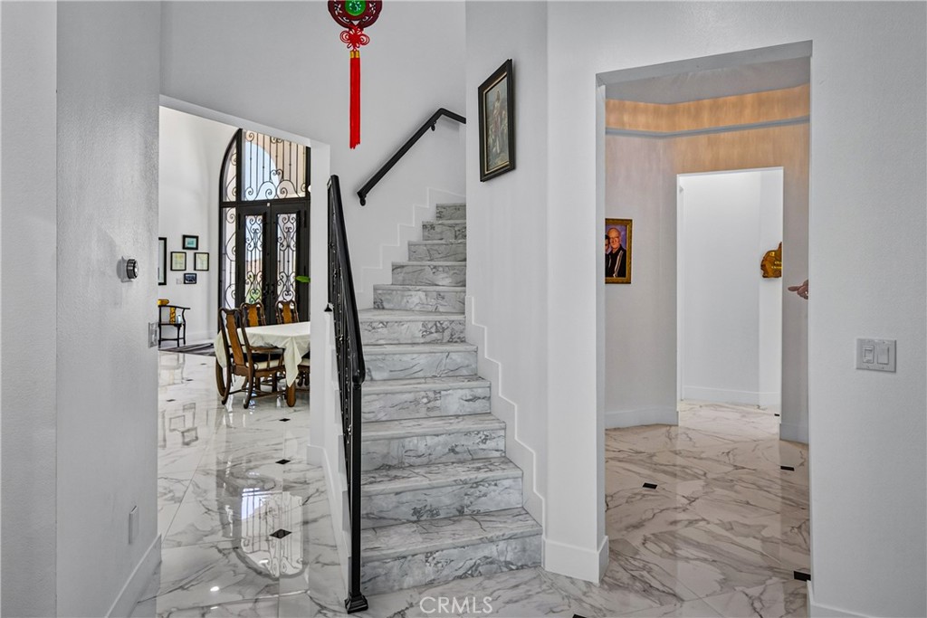 39625 County Line Road Beaumont, CA 92223 - Photo 34 of 54 stairs to loft