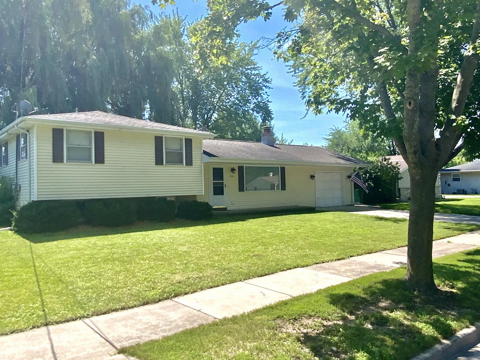 1129 Alva Street Menasha, WI 54952 - Photo 1 of 33