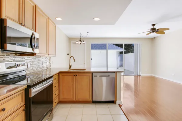 $3,950 | 164 Poinciana Drive, Jupiter, FL 33458