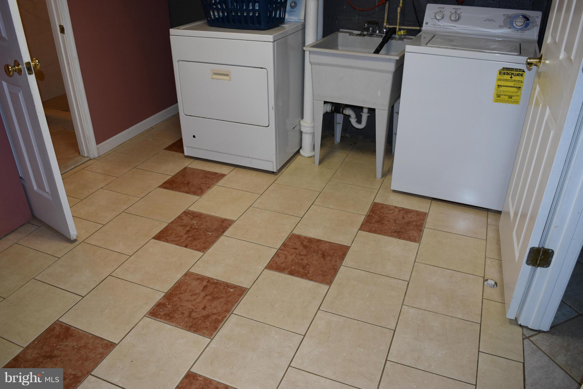 5326 Chesapeake Road Hyattsville, MD 20781 - Photo 20 of 23 Basement