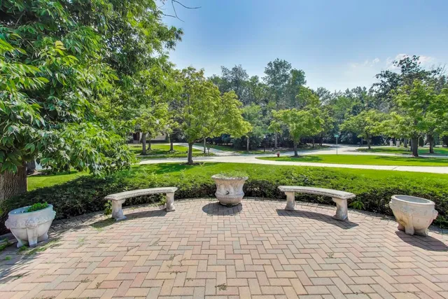 $7,900 | 1920 Wedgewood Drive, Lake Forest, IL 60045