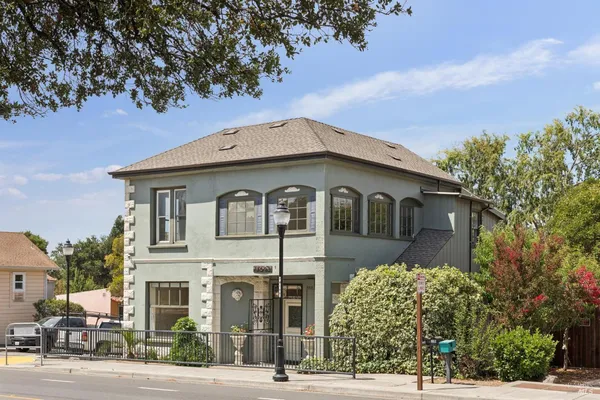 $969,000 | 17090 Sonoma Highway, Sonoma, CA 95476