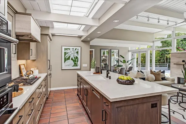 $4,328,000 | 18570 Oak Drive, Monte Sereno, CA 95030