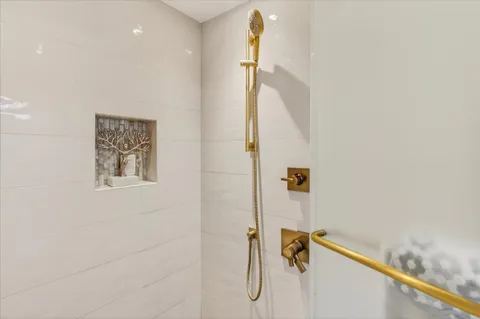 $4,328,000 | 18570 Oak Drive, Monte Sereno, CA 95030