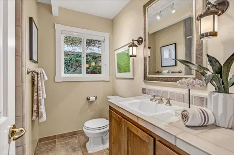 $4,328,000 | 18570 Oak Drive, Monte Sereno, CA 95030