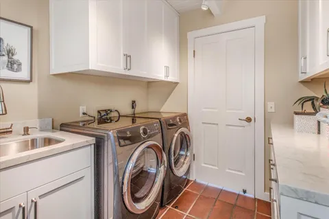 $4,328,000 | 18570 Oak Drive, Monte Sereno, CA 95030