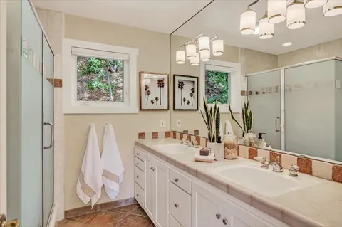 $4,328,000 | 18570 Oak Drive, Monte Sereno, CA 95030