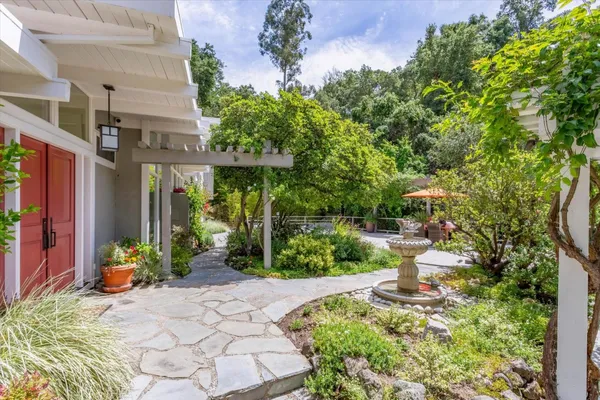$4,328,000 | 18570 Oak Drive, Monte Sereno, CA 95030