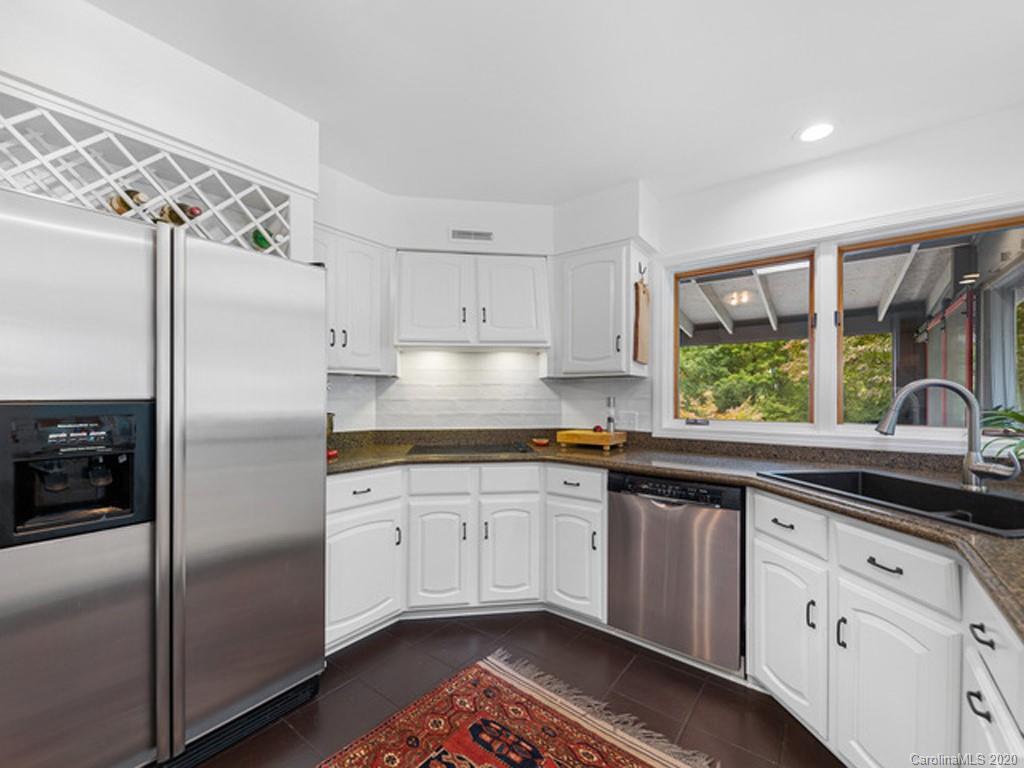 33 Spring Cove Road Swannanoa, NC 28778 - Photo 13 of 48 Gallery Image 13