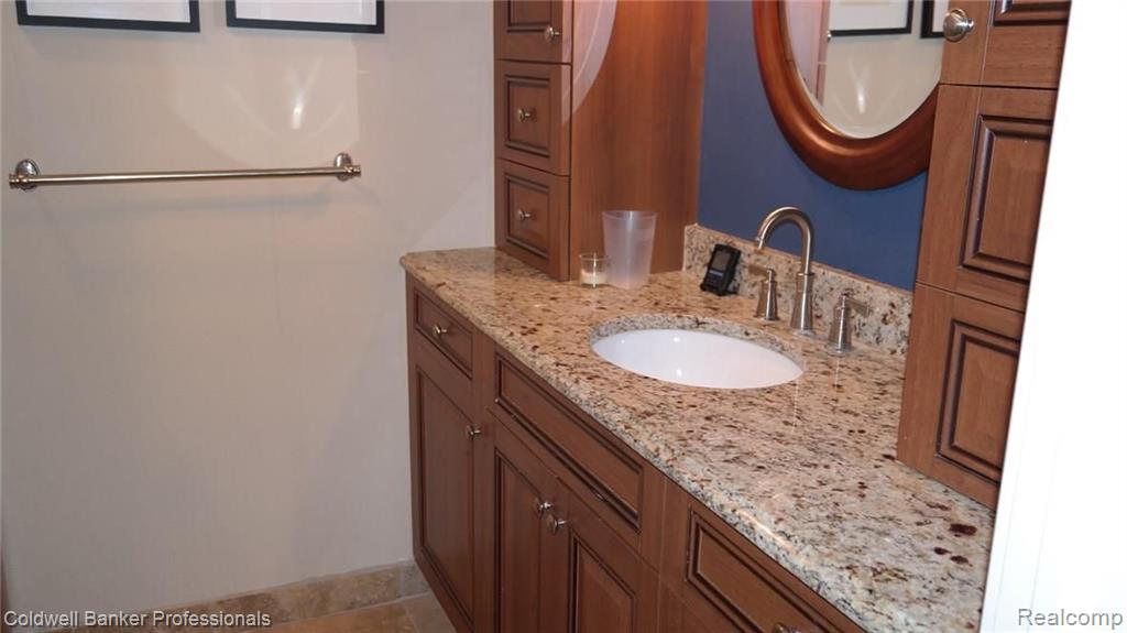 2789 Bridle Road Bloomfield Hills, MI 48304 - Photo 41 of 46