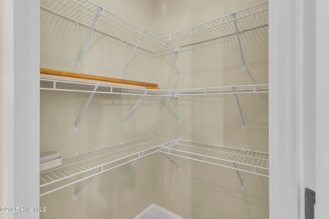 $394,000 | 429 Country Club Drive West, Minnesott Beach, NC 28510