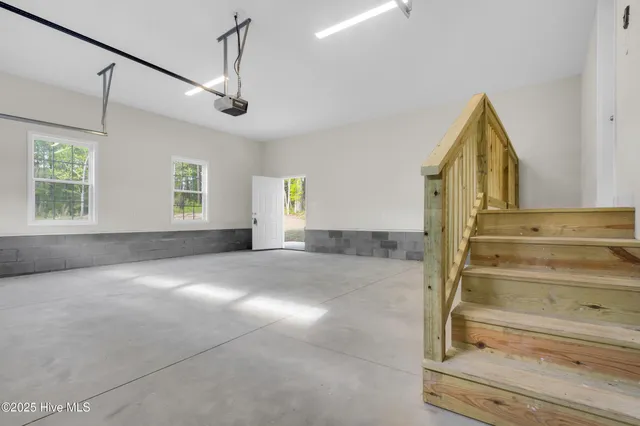 $394,000 | 429 Country Club Drive West, Minnesott Beach, NC 28510