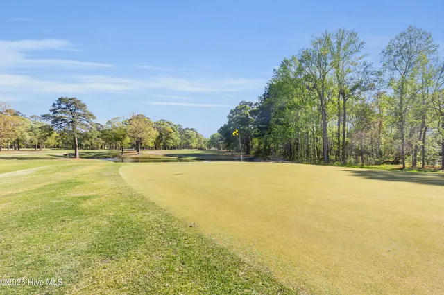 $394,000 | 429 Country Club Drive West, Minnesott Beach, NC 28510
