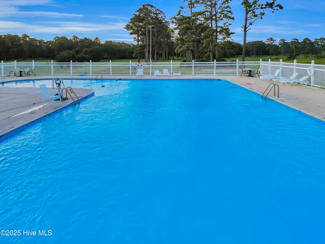 $394,000 | 429 Country Club Drive West, Minnesott Beach, NC 28510