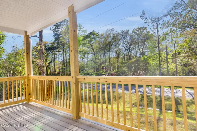 $394,000 | 429 Country Club Drive West, Minnesott Beach, NC 28510