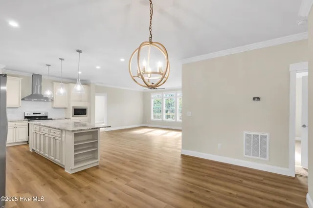 $394,000 | 429 Country Club Drive West, Minnesott Beach, NC 28510