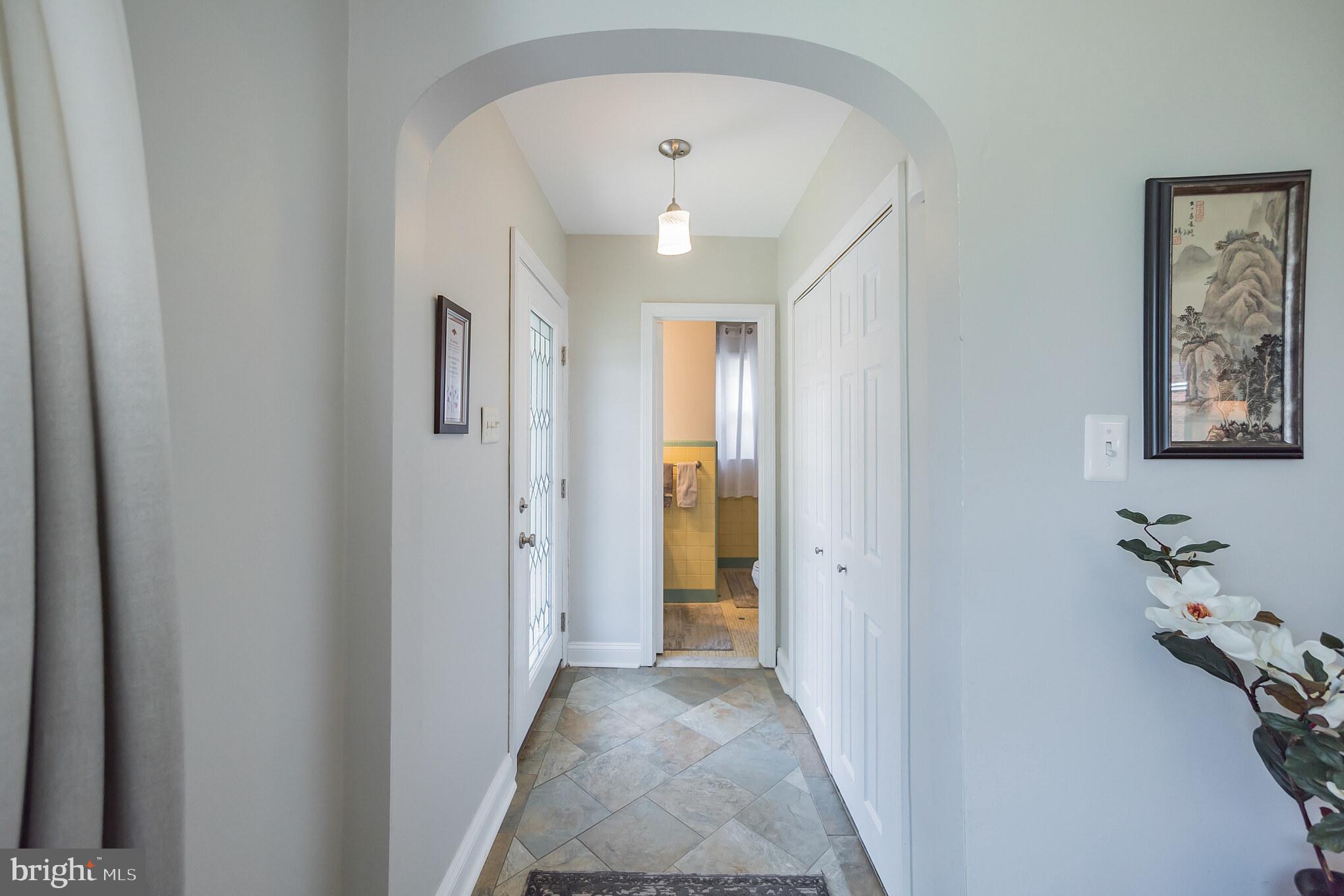 2 Colfax Road Havertown, PA 19083 - Photo 3 of 28