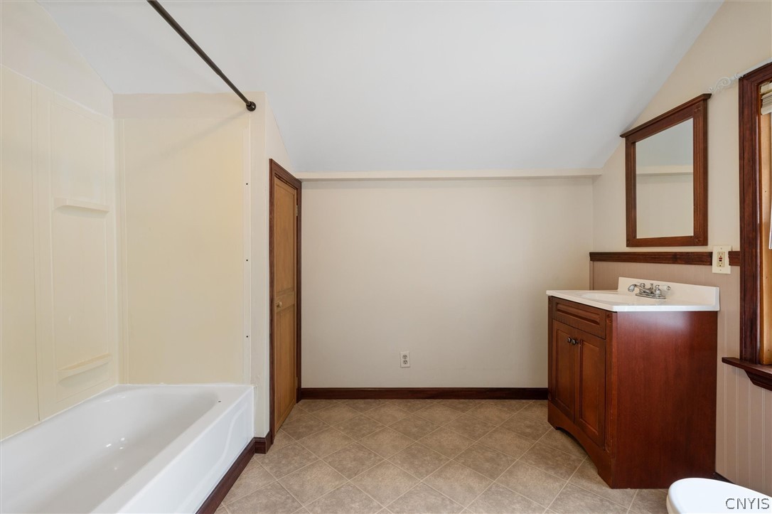305 Howard Road Volney, NY 13069 - Photo 35 of 49 Second floor bathroom.