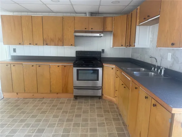 $1,100 | 221 South Franklin Street, Dix, NY 14891
