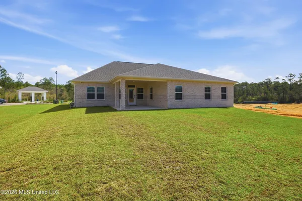 $2,750 | 13601 Winterberry Drive, Biloxi, MS 39532