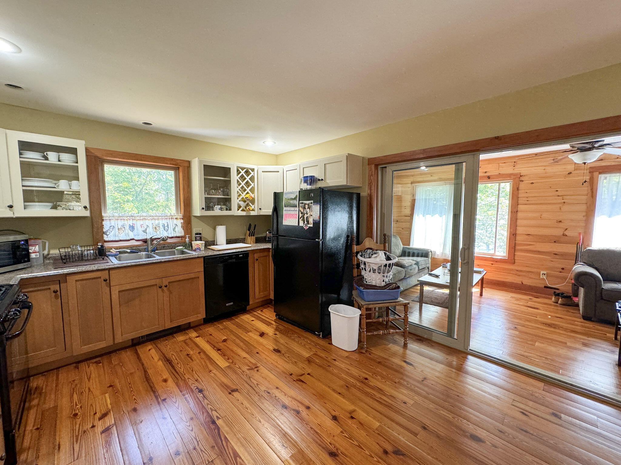 1117 North Chester Road Lincoln, ME 04457 - Photo 10 of 23 9
