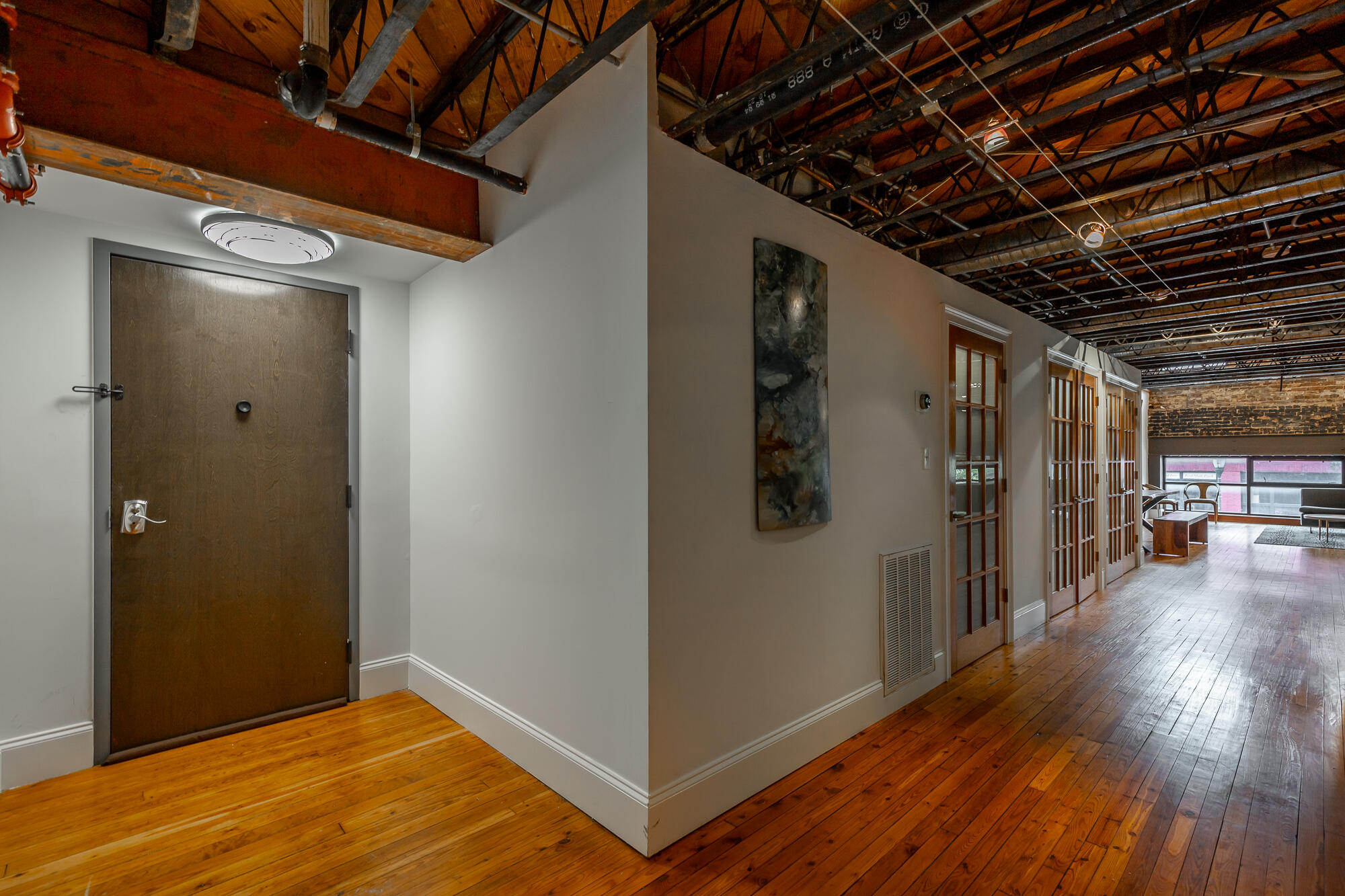 55 East Main Street, Unit 207 Chattanooga, TN 37408 - Photo 3 of 64 55 East Main Street Unit 207 HD-2