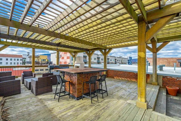 $809,000 | 55 East Main Street, Unit 207, Chattanooga, TN 37408