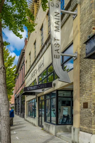 $809,000 | 55 East Main Street, Unit 207, Chattanooga, TN 37408