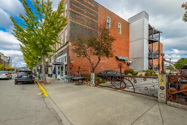 $809,000 | 55 East Main Street, Unit 207, Chattanooga, TN 37408