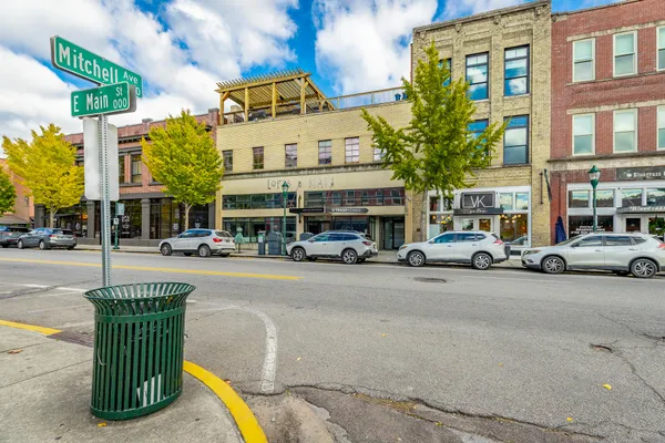 $809,000 | 55 East Main Street, Unit 207, Chattanooga, TN 37408