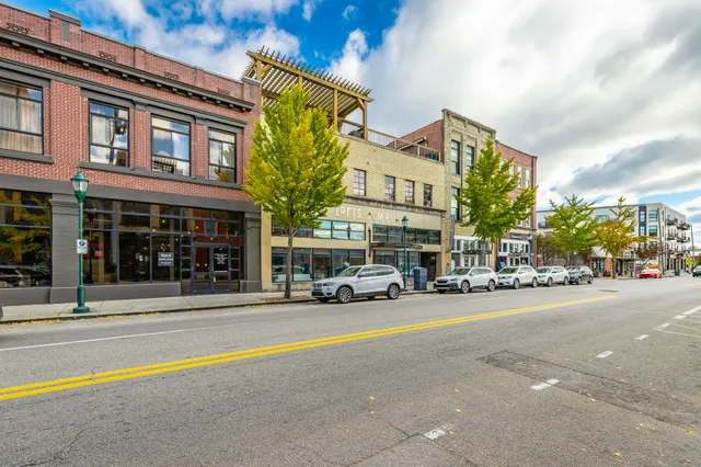 $809,000 | 55 East Main Street, Unit 207, Chattanooga, TN 37408