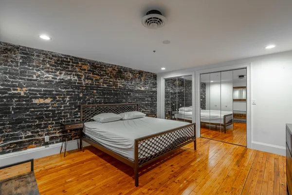 $809,000 | 55 East Main Street, Unit 207, Chattanooga, TN 37408