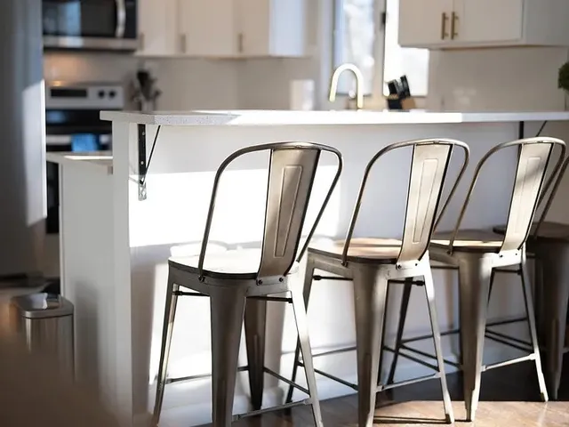 $4,500 | 262 Wood Hill Road, Narragansett, RI 02882