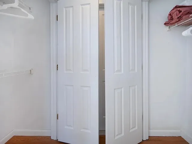 $4,500 | 262 Wood Hill Road, Narragansett, RI 02882