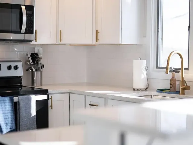 $4,500 | 262 Wood Hill Road, Narragansett, RI 02882