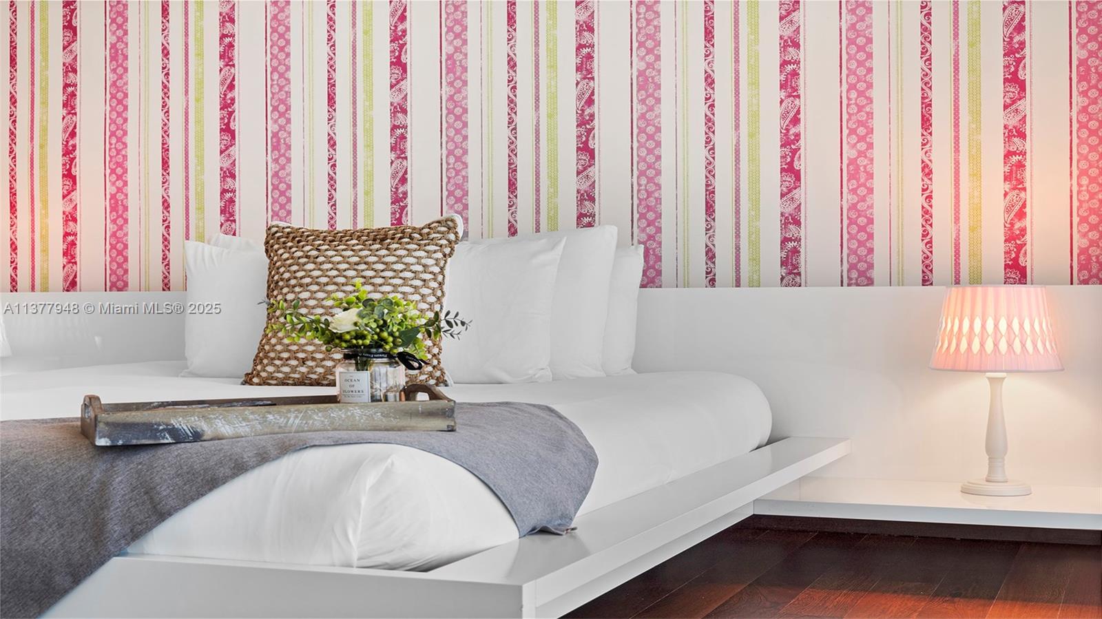 101 20th Street, Unit 3909 Miami Beach, FL 33139 - Photo 44 of 61 a living room with furniture and a window