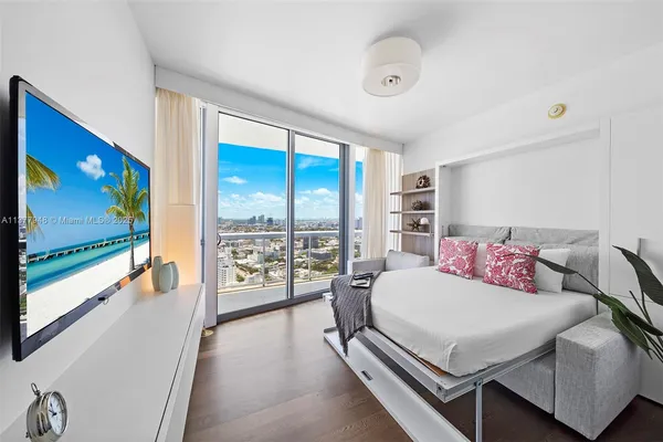 a view of an ocean view