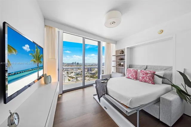 a view of an ocean view