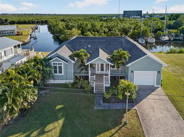 $365,000 | 631 Tahiti Court, Punta Gorda, FL 33950