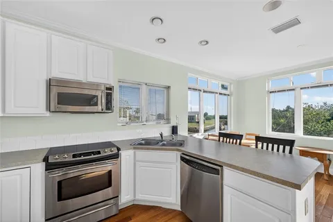 $440,000 | 631 Tahiti Court, Punta Gorda, FL 33950